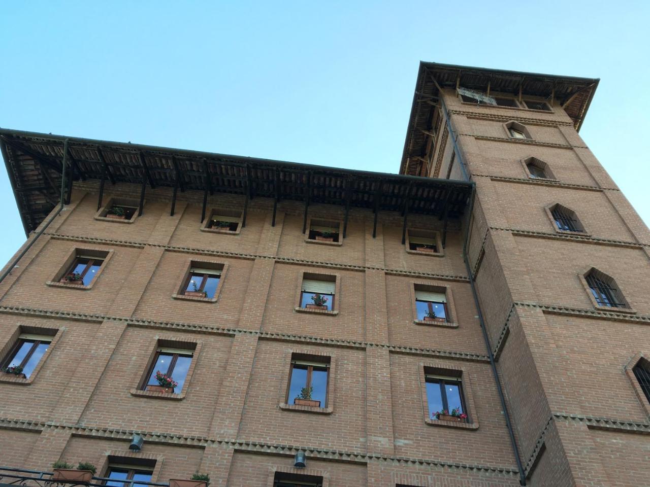 Albergo Torre Di Codana Montiglio Ngoại thất bức ảnh